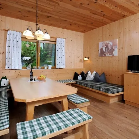 Marie Сasa de vacaciones Schwendau